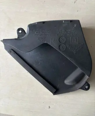 Chevrolet Corvette C7 Air intake duct part 22974461