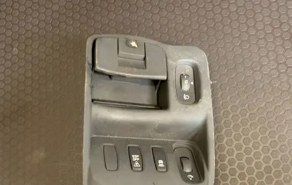 Renault Espace IV A set of switches 8200147868