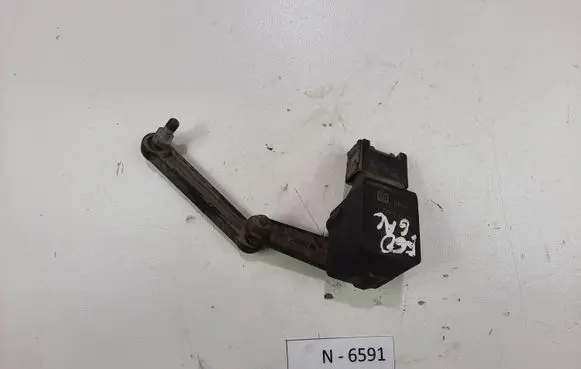 BMW 5 E60 E61 Headlight/headlamp level sensor 1093697