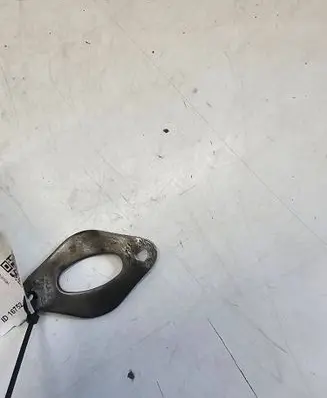 Audi A4 S4 B6 8E 8H Fuel Injector clamp holder 