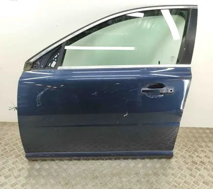 Volvo V70 Front door 31335565