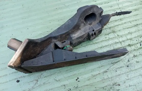 Volkswagen Touran I Accelerator throttle pedal 1T1723503H 6PV00868901 010805