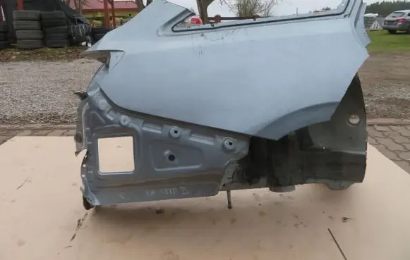 Rear quarter panel