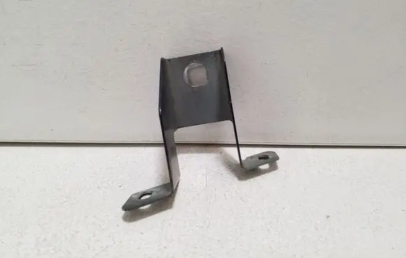 Porsche Cayenne (92A) Fender mounting bracket 7P5821161