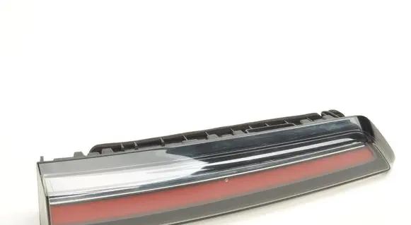 Opel Mokka B Tailgate rear/tail lights 9833944580