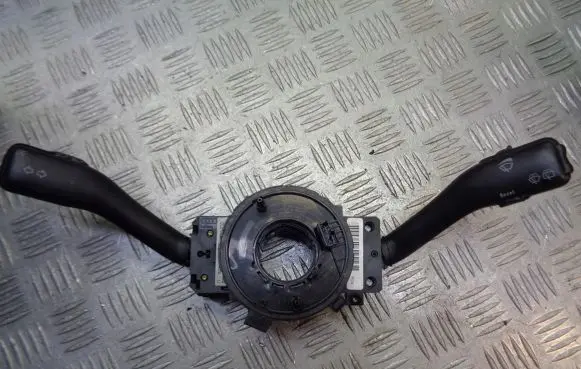 Skoda Fabia Mk2 (5J) Headlight wiper switch 8L0953513G
