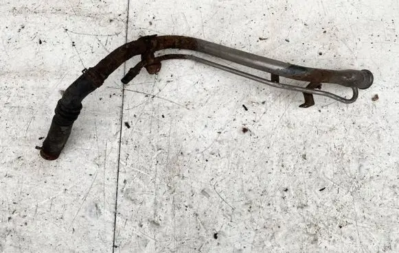 Honda CR-V Fuel tank filler neck pipe 0450