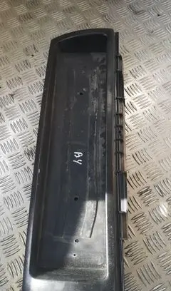 Trunk door license plate light bar