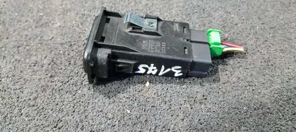 Windscreen/window heater switch