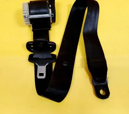 Ford Focus Front seatbelt 4M51A61295