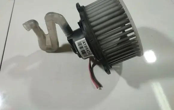 Mazda 3 I Heater fan/blower HB111