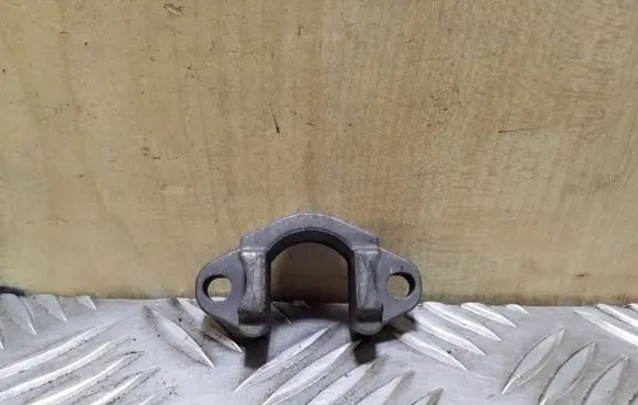BMW X5 E53 Fuel Injector clamp holder