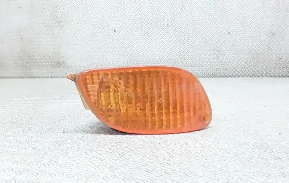 Ford Focus Front indicator light