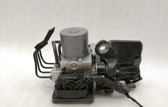 Mercedes-Benz E W212 ABS Pump A2129010007 A2124310748