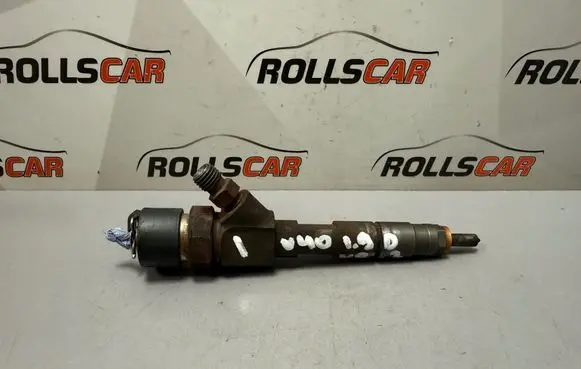 Volvo S40, V40 Fuel injector 8200238528
