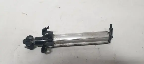 Volvo V60 Headlight washer spray nozzle 3308457 273130327