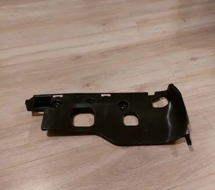 Toyota Yaris XP210 Dashboard lower bottom trim panel 55606K0030