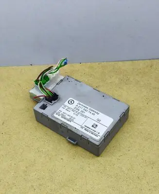 Mercedes-Benz E W211 Gateway control module A2115407545 A2114420027 A2115407445