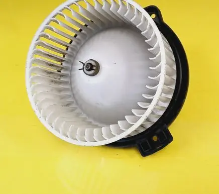 Suzuki Baleno EG Heater fan/blower 8940000051 894000-0051