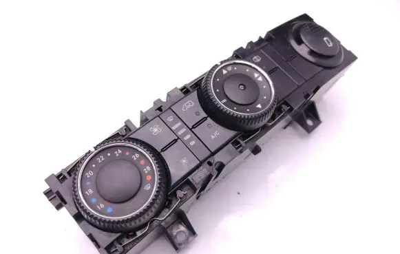 Mercedes-Benz Sprinter W906 Climate control unit A9069063000 C9943008 5HB00901252