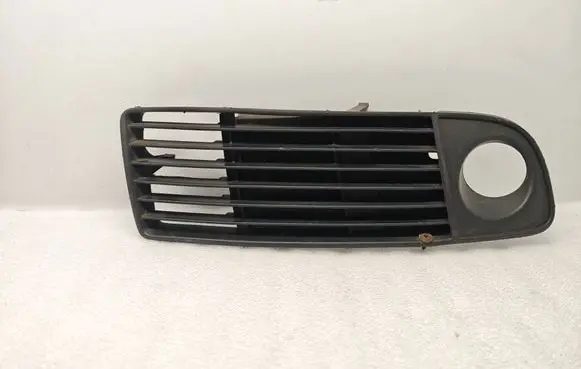 Audi A6 S6 C5 4B Front bumper lower grill 4B0807682H