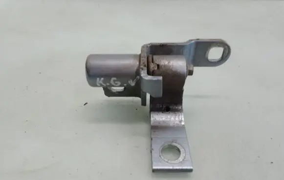 Ford S-MAX Rear door upper hinge 