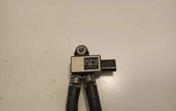 Mercedes-Benz GLC C253 Air pressure sensor A0009056503 08U08 SD00015170