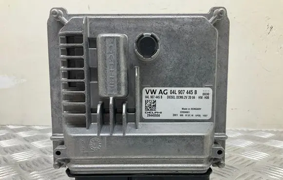 Volkswagen Golf Sportsvan Engine control unit/module ECU 04L907445B