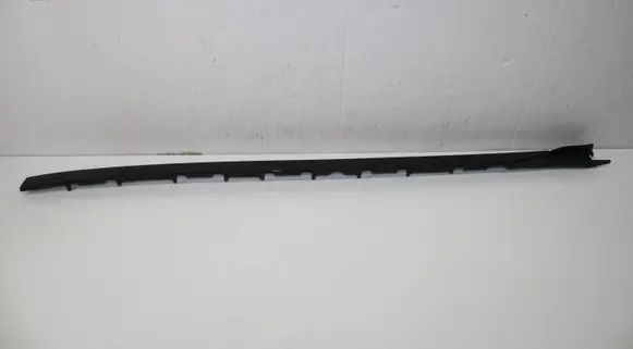 BMW X7 G07 Windshield trim 7434874