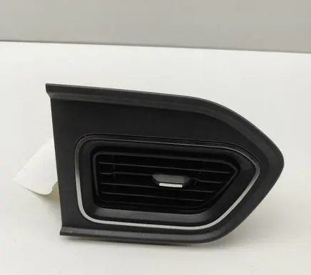 Renault Master III Dashboard air vent grill cover trim 682608971R 687517173R