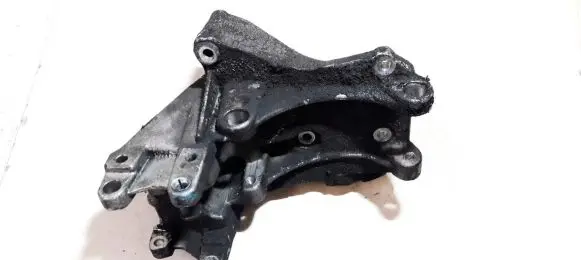 Citroen C5 Engine mounting bracket 9643834880 96348179