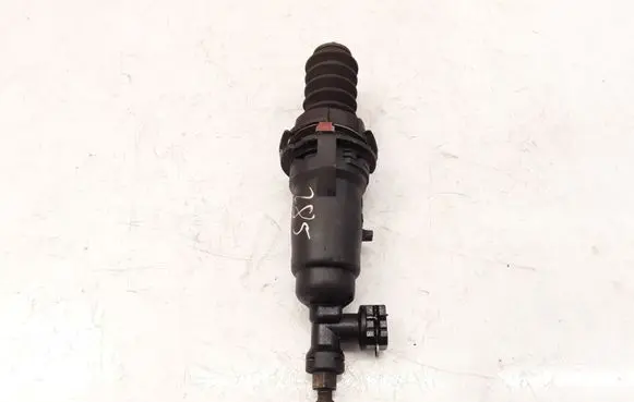 Peugeot 406 Clutch master cylinder
