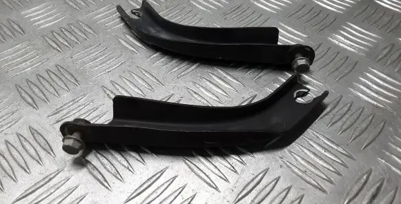 Mercedes-Benz R W251 Other engine bay part
