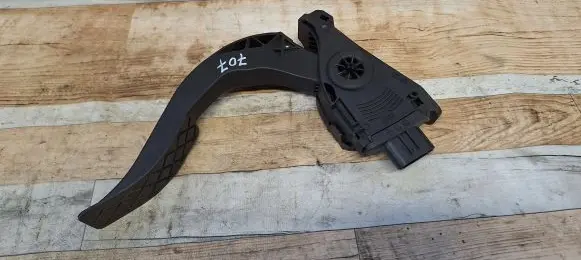 Audi Q5 SQ5 Accelerator throttle pedal 8K1723523