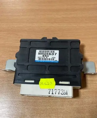 Mitsubishi Pajero Gearbox control unit/module MR528637 X4T71773M