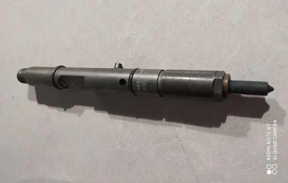 Audi A6 S6 C5 4B Fuel injector