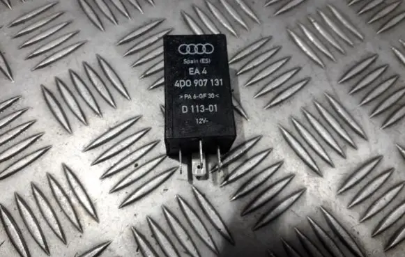 Audi A4 S4 B5 8D Other relay 4D0907131 D113-01