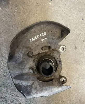Hyundai Galloper Front wheel hub spindle knuckle
