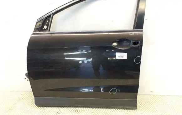 Honda CR-V Front door