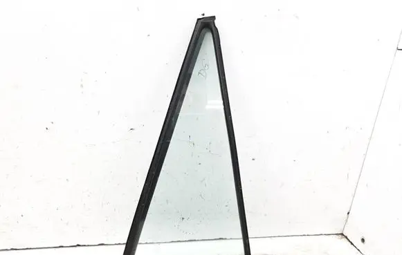 Toyota Corolla Verso E121 Rear vent window glass DOT23 NSGM3108 43R005834