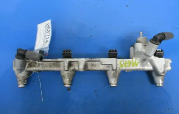 Ford Escort Fuel main line pipe 938F-9D280