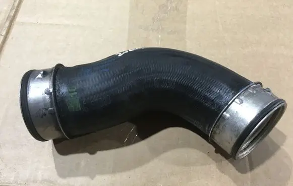 Volkswagen Golf Plus Intercooler hose/pipe