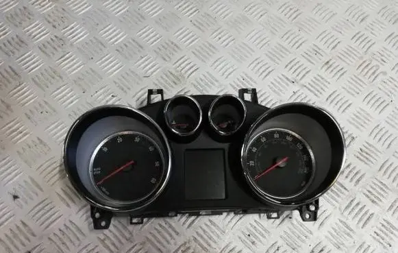 Opel Mokka Speedometer (instrument cluster) 95136699 7110500000000X 654663731