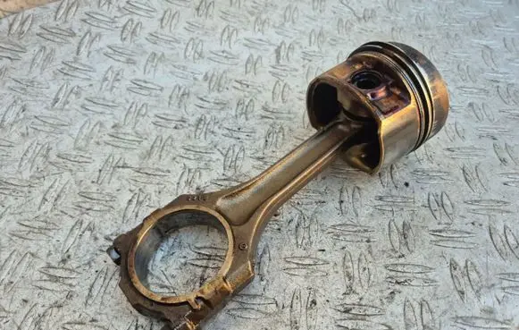Porsche Cayenne (9PA) Piston with connecting rod 84L88 H00820 021E