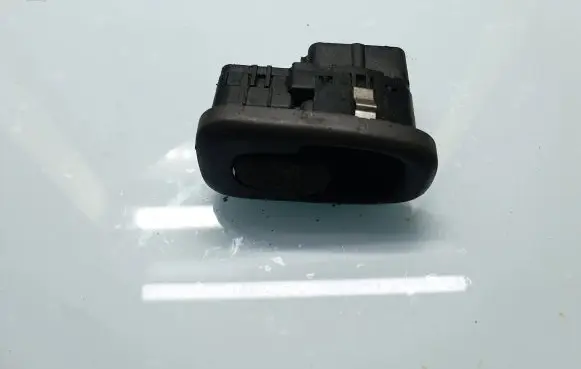 Volvo S70 V70 V70 XC Electric window control switch 03458524