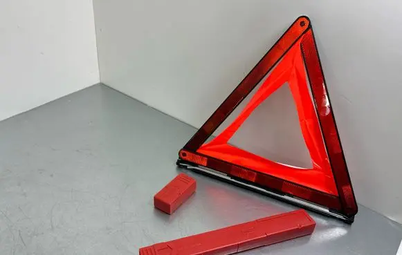 Volkswagen PASSAT B8 Emergency warning sign 1T0860250A