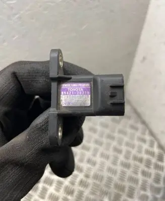 Toyota Avensis T220 Air pressure sensor 8942120210 0798005130