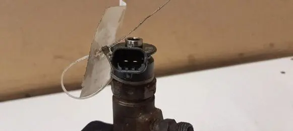 Ford Focus Fuel injector 0445110489