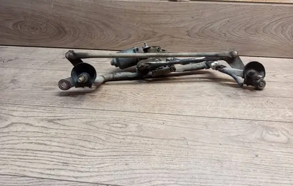 Toyota Verso Front wiper linkage and motor 851100F030 AE1593002100