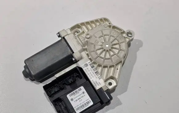Volkswagen Eos Front door window regulator with motor 1Q0959701E 1Q0959793C